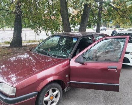 Красный Рено 19, объемом двигателя 1.7 л и пробегом 343 тыс. км за 2100 $, фото 1 на Automoto.ua