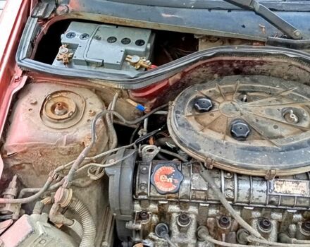 Красный Рено 19, объемом двигателя 18 л и пробегом 300 тыс. км за 900 $, фото 2 на Automoto.ua