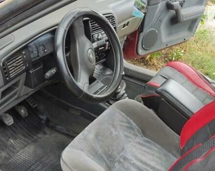 Рено 19 1997 в Кропивницком (Кировограде) на Automoto.ua Красный Рено 19, объемом двигателя 1.4 л и пробегом 290 тыс. км за 1100 $, фото 3 на Automoto.ua