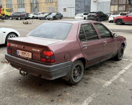 Красный Рено 19, объемом двигателя 1.7 л и пробегом 300 тыс. км за 1000 $, фото 6 на Automoto.ua