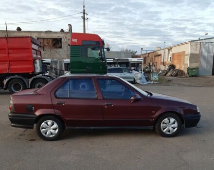 Красный Рено 19, объемом двигателя 1.7 л и пробегом 307 тыс. км за 1200 $, фото 6 на Automoto.ua