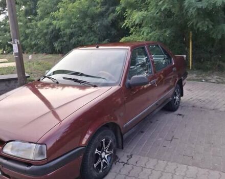 Червоний Рено 19, об'ємом двигуна 1.7 л та пробігом 303 тис. км за 2000 $, фото 5 на Automoto.ua