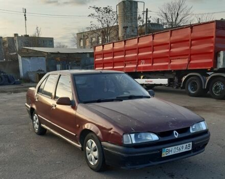 Красный Рено 19, объемом двигателя 1.7 л и пробегом 307 тыс. км за 1200 $, фото 5 на Automoto.ua