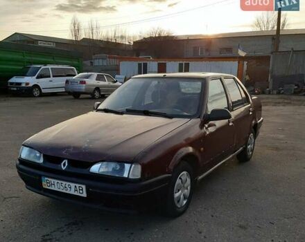 Красный Рено 19, объемом двигателя 1.7 л и пробегом 307 тыс. км за 1200 $, фото 5 на Automoto.ua