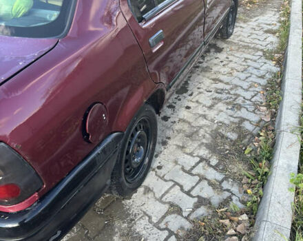 Червоний Рено 19, об'ємом двигуна 1.8 л та пробігом 300 тис. км за 999 $, фото 4 на Automoto.ua