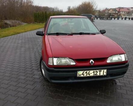 Красный Рено 19, объемом двигателя 1.9 л и пробегом 262 тыс. км за 1550 $, фото 1 на Automoto.ua