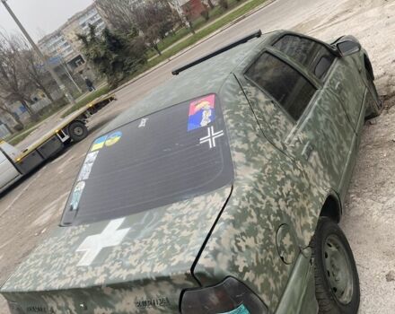 Красный Рено 19, объемом двигателя 1.4 л и пробегом 300 тыс. км за 550 $, фото 5 на Automoto.ua