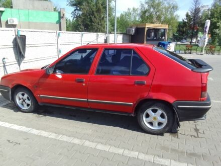 Рено 19 1989 у Синельниковом на Automoto.ua Червоний Рено 19, об'ємом двигуна 1.7 л та пробігом 25 тис. км за 1600 $, фото 1 на Automoto.ua