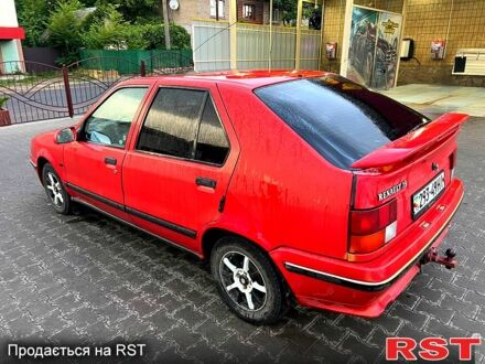 Червоний Рено 19, об'ємом двигуна 1.4 л та пробігом 250 тис. км за 1000 $, фото 1 на Automoto.ua