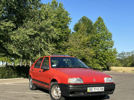 Рено 19 1991 в Южноукраинске на Automoto.ua Красный Рено 19, объемом двигателя 0 л и пробегом 376 тыс. км за 1200 $, фото 1 на Automoto.ua