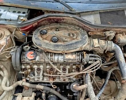 Красный Рено 19, объемом двигателя 18 л и пробегом 300 тыс. км за 900 $, фото 1 на Automoto.ua