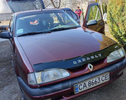 Красный Рено 19, объемом двигателя 1.72 л и пробегом 277 тыс. км за 1100 $, фото 1 на Automoto.ua