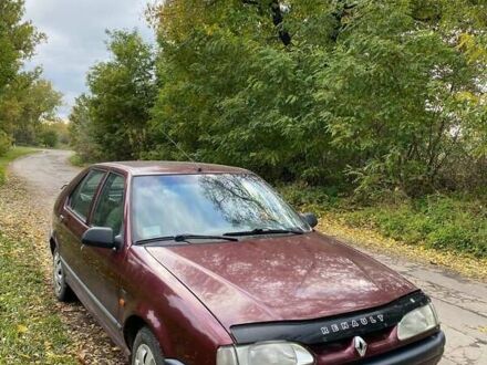 Красный Рено 19, объемом двигателя 1.72 л и пробегом 223 тыс. км за 1600 $, фото 1 на Automoto.ua