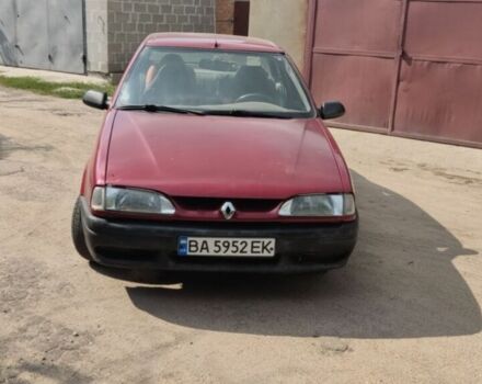 Красный Рено 19, объемом двигателя 1.4 л и пробегом 290 тыс. км за 1100 $, фото 1 на Automoto.ua
