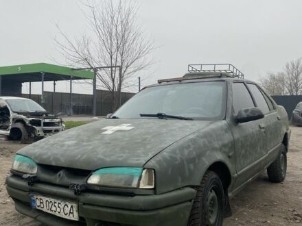 Красный Рено 19, объемом двигателя 1.4 л и пробегом 300 тыс. км за 550 $, фото 1 на Automoto.ua