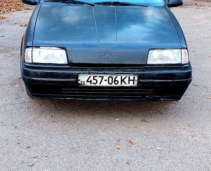 Рено 19, объемом двигателя 1.7 л и пробегом 300 тыс. км за 950 $, фото 1 на Automoto.ua