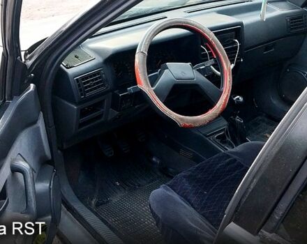 Рено 19, объемом двигателя 1.7 л и пробегом 300 тыс. км за 950 $, фото 8 на Automoto.ua