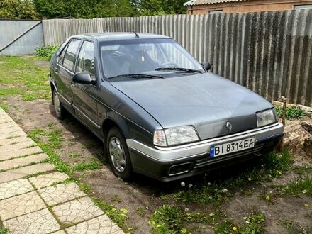 Рено 19 1989 в Полтаве на Automoto.ua Рено 19, объемом двигателя 1.4 л и пробегом 150 тыс. км за 410 $, фото 1 на Automoto.ua