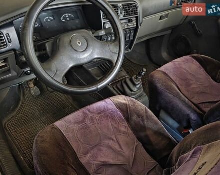 Рено 19, объемом двигателя 0 л и пробегом 350 тыс. км за 740 $, фото 1 на Automoto.ua