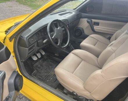 Желтый Рено 19, объемом двигателя 0 л и пробегом 200 тыс. км за 2500 $, фото 4 на Automoto.ua