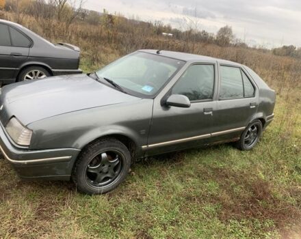 Серый Рено 19, объемом двигателя 1.7 л и пробегом 400 тыс. км за 700 $, фото 1 на Automoto.ua