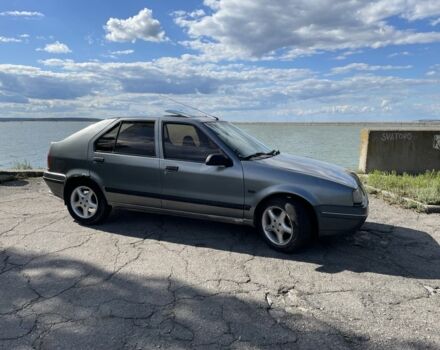 Серый Рено 19, объемом двигателя 1.9 л и пробегом 500 тыс. км за 1200 $, фото 1 на Automoto.ua