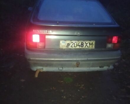 Серый Рено 19, объемом двигателя 1.4 л и пробегом 150 тыс. км за 250 $, фото 5 на Automoto.ua