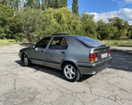 Серый Рено 19, объемом двигателя 1.9 л и пробегом 500 тыс. км за 1200 $, фото 5 на Automoto.ua