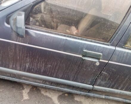 Серый Рено 19, объемом двигателя 1.4 л и пробегом 1000 тыс. км за 597 $, фото 3 на Automoto.ua