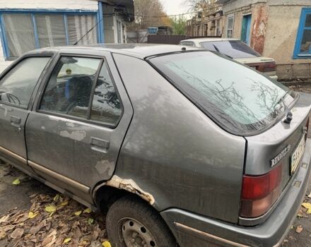 Рено 19 1990 у Кропивницькому (Кіровограді) на Automoto.ua Сірий Рено 19, об'ємом двигуна 1.7 л та пробігом 1 тис. км за 642 $, фото 3 на Automoto.ua