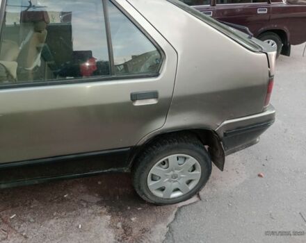 Серый Рено 19, объемом двигателя 1.7 л и пробегом 480 тыс. км за 361 $, фото 2 на Automoto.ua