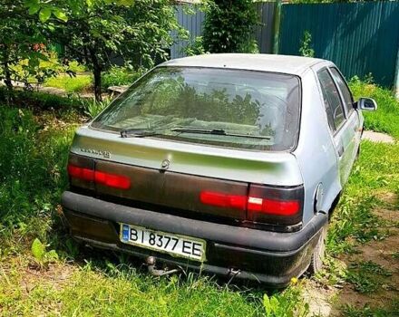 Серый Рено 19, объемом двигателя 1.8 л и пробегом 235 тыс. км за 1000 $, фото 1 на Automoto.ua