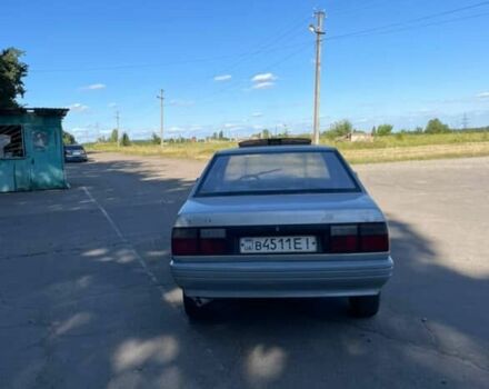 Серый Рено 19, объемом двигателя 1.7 л и пробегом 200 тыс. км за 700 $, фото 2 на Automoto.ua