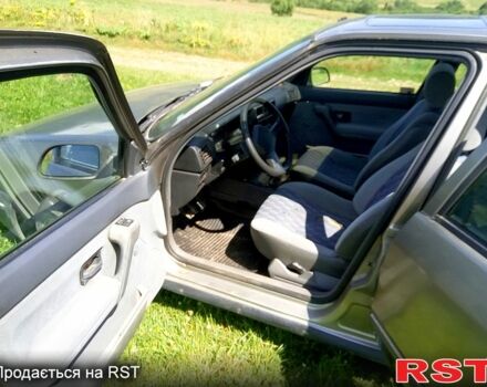 Серый Рено 19, объемом двигателя 1.7 л и пробегом 100 тыс. км за 750 $, фото 7 на Automoto.ua