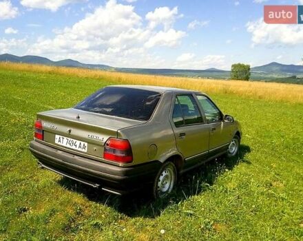 Серый Рено 19, объемом двигателя 1.7 л и пробегом 100 тыс. км за 750 $, фото 3 на Automoto.ua