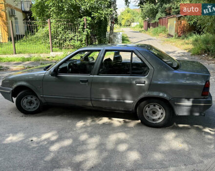 Сірий Рено 19, об'ємом двигуна 1.4 л та пробігом 490 тис. км за 750 $, фото 2 на Automoto.ua