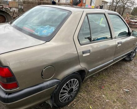 Серый Рено 19, объемом двигателя 1.7 л и пробегом 266 тыс. км за 1650 $, фото 5 на Automoto.ua