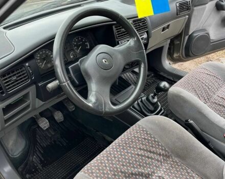 Серый Рено 19, объемом двигателя 1.7 л и пробегом 266 тыс. км за 1650 $, фото 9 на Automoto.ua