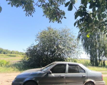 Серый Рено 19, объемом двигателя 1.7 л и пробегом 150 тыс. км за 750 $, фото 5 на Automoto.ua
