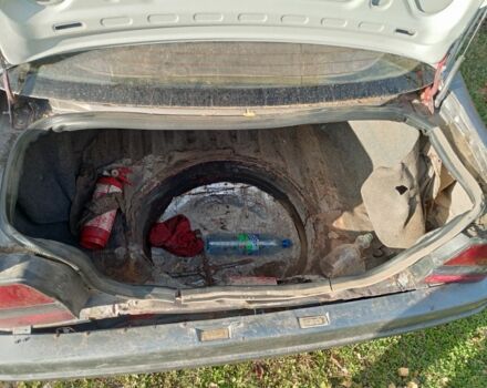 Сірий Рено 19, об'ємом двигуна 1.4 л та пробігом 298 тис. км за 250 $, фото 5 на Automoto.ua