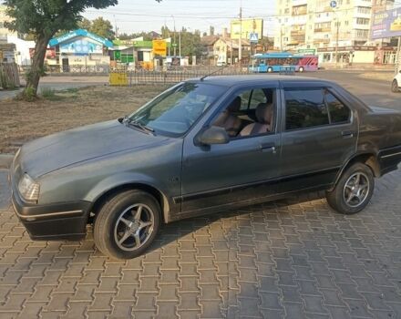 Серый Рено 19, объемом двигателя 1.7 л и пробегом 220 тыс. км за 1200 $, фото 1 на Automoto.ua
