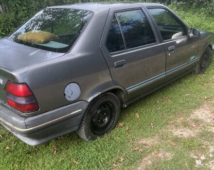 Серый Рено 19, объемом двигателя 1.4 л и пробегом 230 тыс. км за 500 $, фото 1 на Automoto.ua