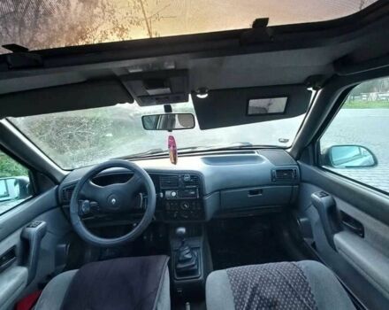 Серый Рено 19, объемом двигателя 1.8 л и пробегом 340 тыс. км за 714 $, фото 2 на Automoto.ua