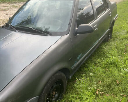 Серый Рено 19, объемом двигателя 1.4 л и пробегом 230 тыс. км за 500 $, фото 3 на Automoto.ua