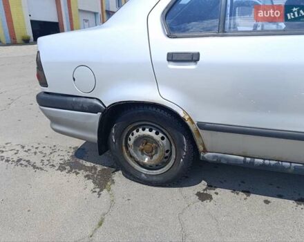 Сірий Рено 19, об'ємом двигуна 1.4 л та пробігом 350 тис. км за 500 $, фото 8 на Automoto.ua