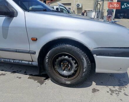Сірий Рено 19, об'ємом двигуна 1.4 л та пробігом 350 тис. км за 500 $, фото 9 на Automoto.ua