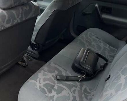 Серый Рено 19, объемом двигателя 1.8 л и пробегом 338 тыс. км за 1000 $, фото 5 на Automoto.ua