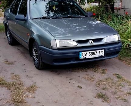Серый Рено 19, объемом двигателя 1.4 л и пробегом 320 тыс. км за 1650 $, фото 1 на Automoto.ua