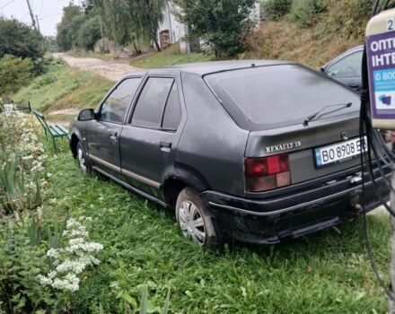 Сірий Рено 19, об'ємом двигуна 1.9 л та пробігом 35 тис. км за 849 $, фото 1 на Automoto.ua
