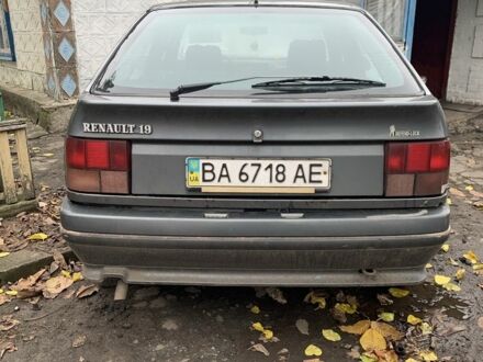 Сірий Рено 19, об'ємом двигуна 1.7 л та пробігом 1 тис. км за 642 $, фото 1 на Automoto.ua